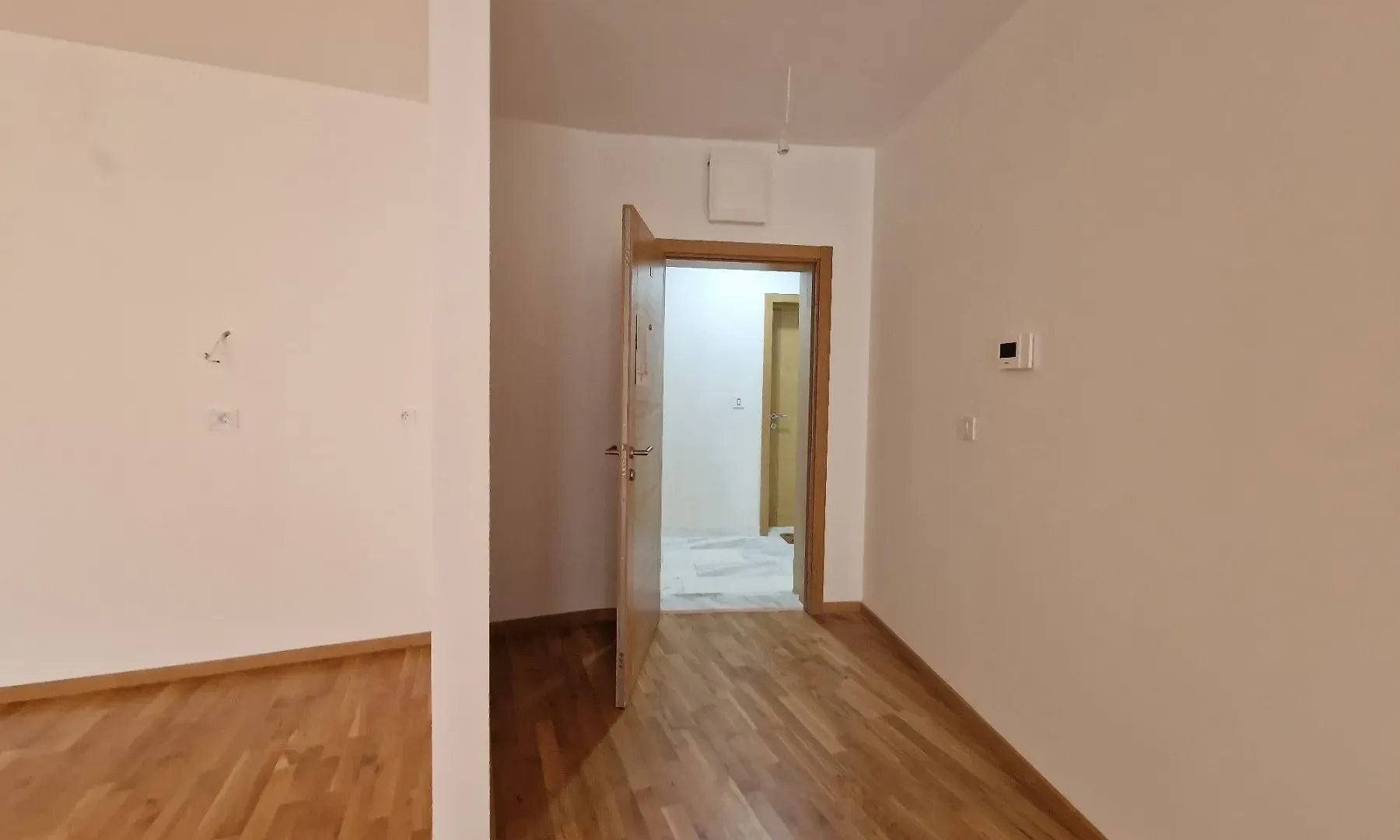 Prodaja, dvosoban stan, 62m², Bečići, Budva