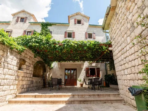 Prodaja, kuća, 415m², Dobrota, Kotor - image 4