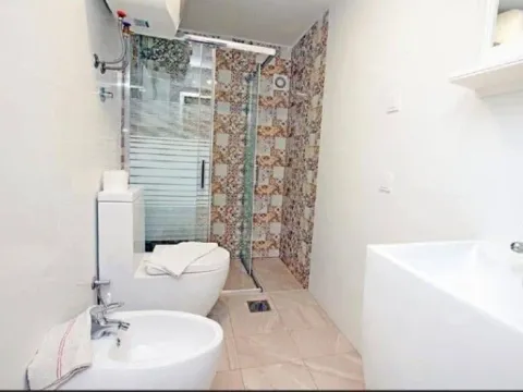 Rent, house, 180m², Reževići, Budva - image 2