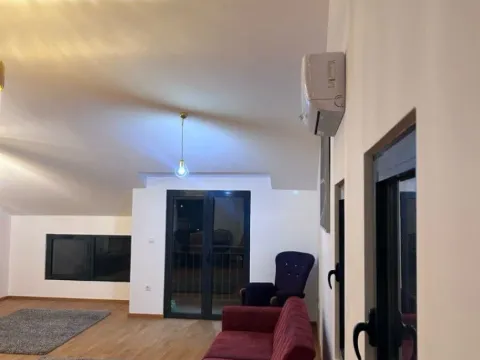 Izdavanje, četvorosoban stan, 150m², Tološi, Podgorica - image 9