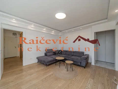 Prodaja, trosoban stan, 136m², Savski Venac, Beograd - image 2