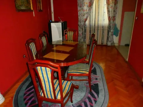 Izdavanje, kuća, 130m², Zabjelo, Podgorica - image 16