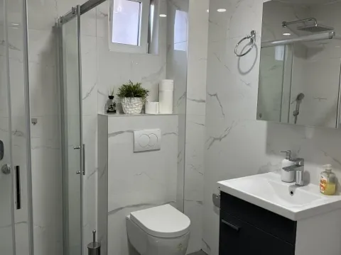 Izdavanje, trosoban stan, 54m², Medijana, Niš - image 7