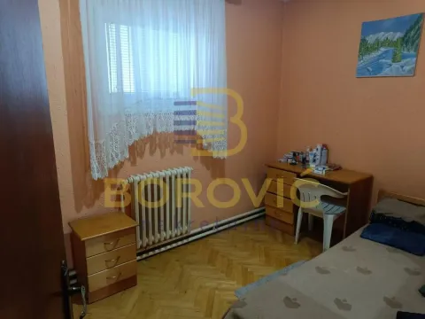 Sale, house, 220m², Sremčica, Beograd - image 10