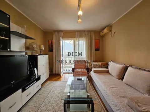 Rent, studio apartment, 35m², Centar, Bar - image 11