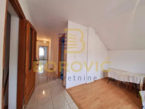 Prodaja, kuća, 202m², Surčin, Beograd - image 13