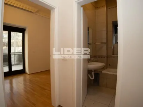 Rent, house, 550m², Autokomanda, Voždovac Sve Podlokacije - image 6