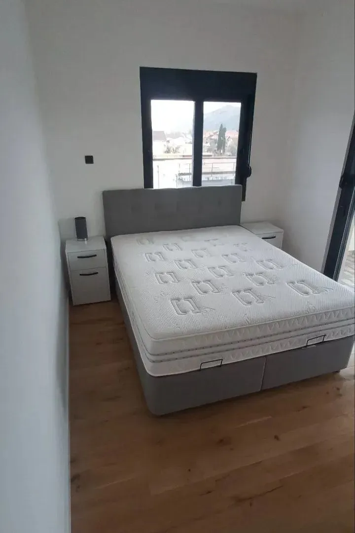 Rent, house, 180m², Donja Gorica, Podgorica