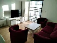 Izdavanje, dvosoban stan, 70m², Blok 6, Podgorica - image 1