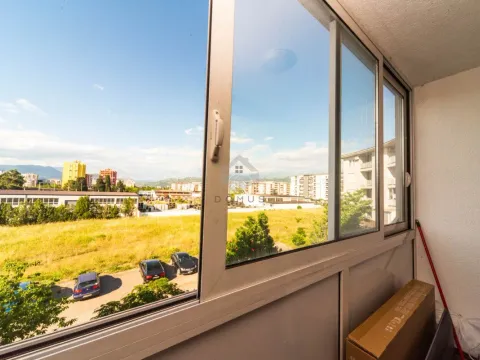 Izdavanje, jednosoban stan, 52m², Tuški Put, Podgorica - image 8