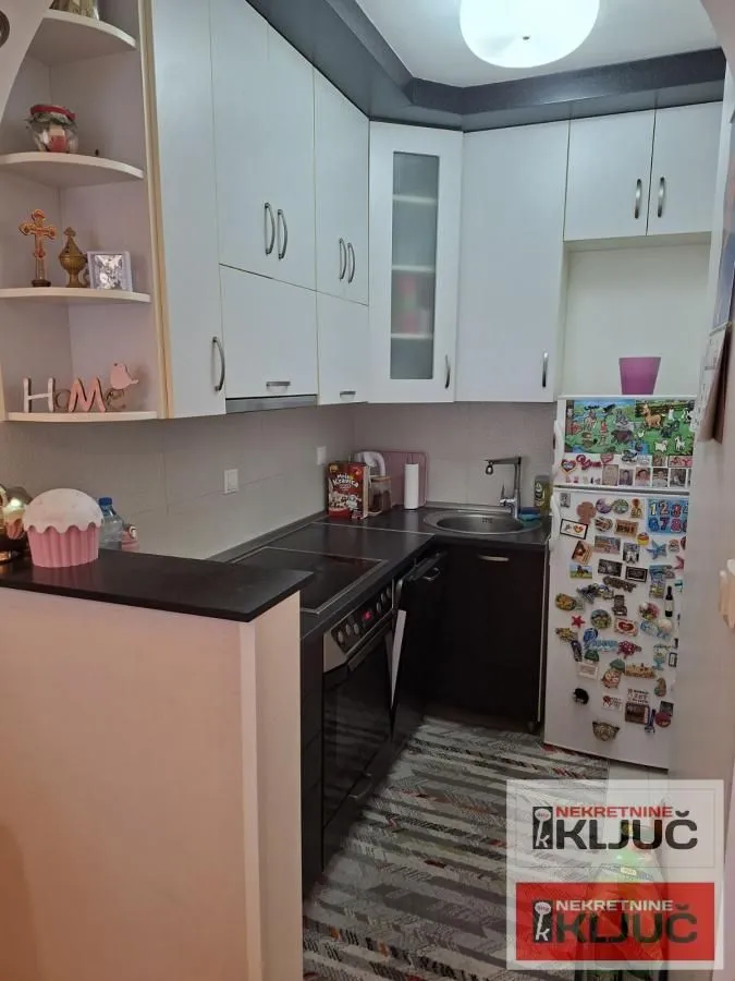 Prodaja, trosoban stan, 70m², Nova Detelinara, Novi Sad Sve Podlokacije
