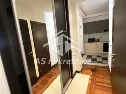 Rent, three bedroom apartment, 87m², Stari Grad, Beograd - image 8