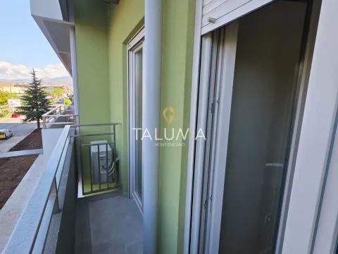 Izdavanje, jednosoban stan, 40m², Central Point, Podgorica - image 6