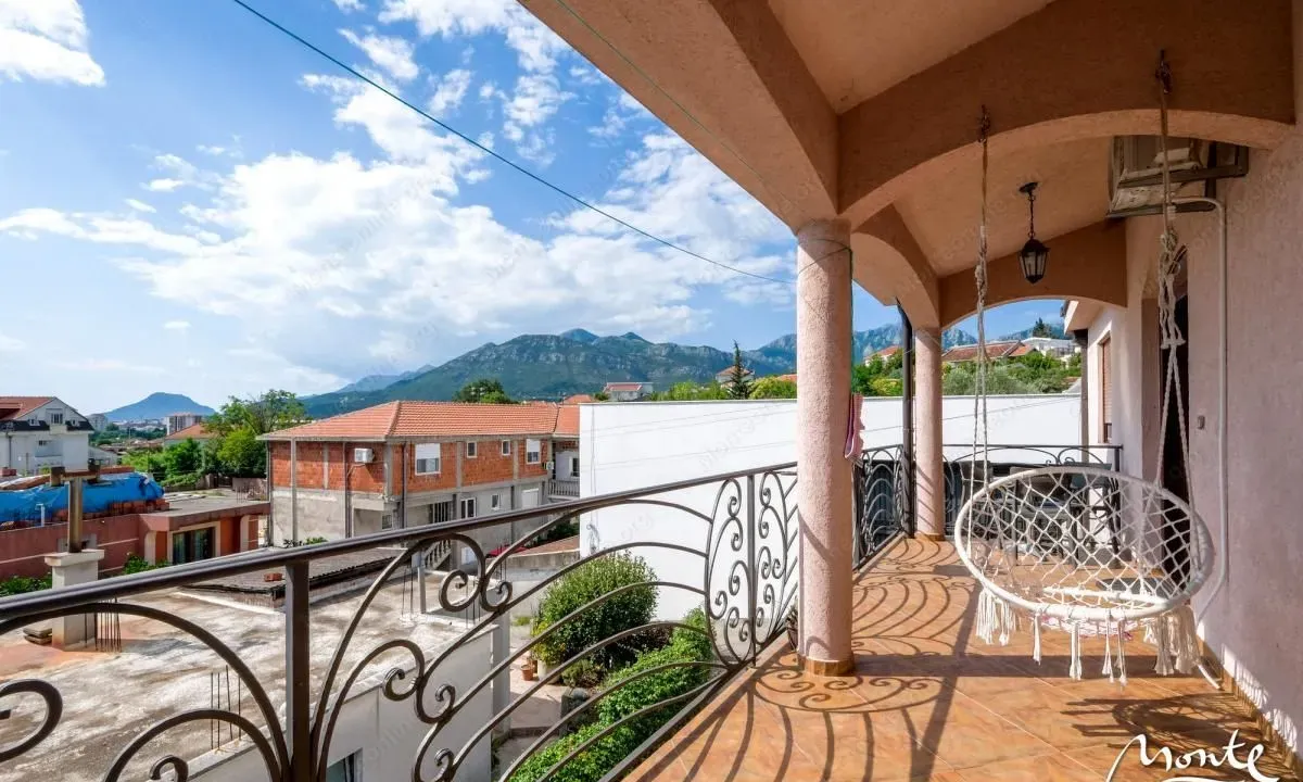 Prodaja, kuća, 280m², Bar, Crna Gora