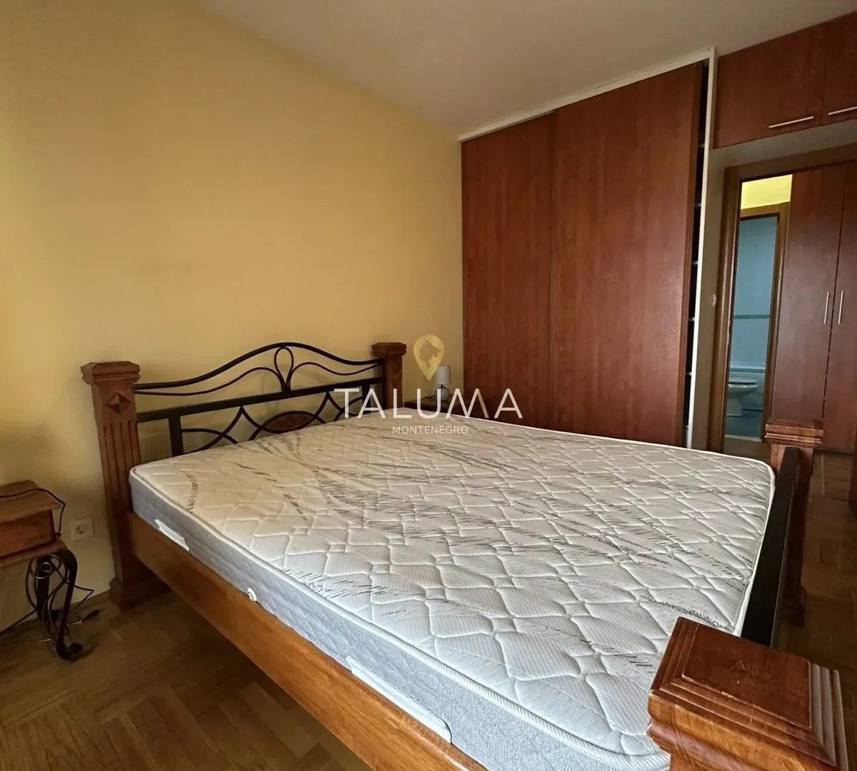 Izdavanje, jednosoban stan, 50m², Stari Aerodrom, Podgorica
