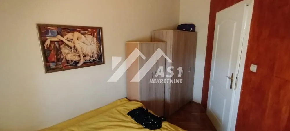 Prodaja, četvorosoban stan, 80m², Grbavica, Novi Sad Sve Podlokacije