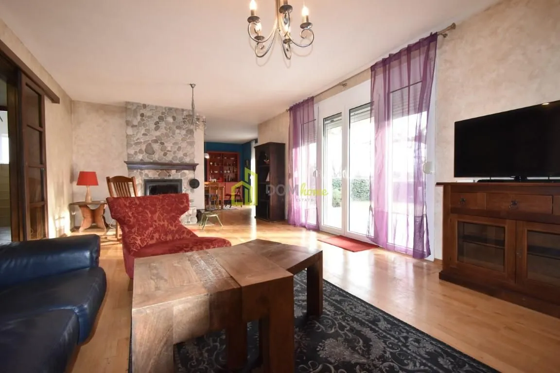 Sale, house, 191m², Tološi, Podgorica