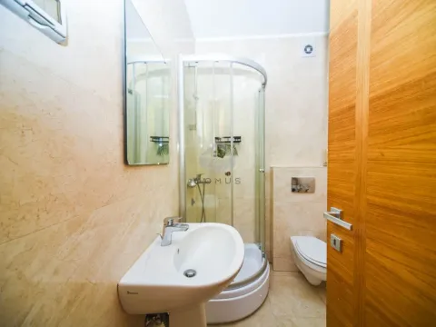 Izdavanje, jednosoban stan, 44m², Dalmatinska ulica, Podgorica - image 7