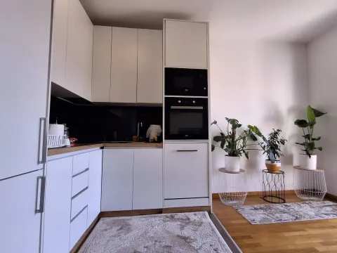 Prodaja, stan, 160m², Stari Aerodrom, Podgorica - image 6