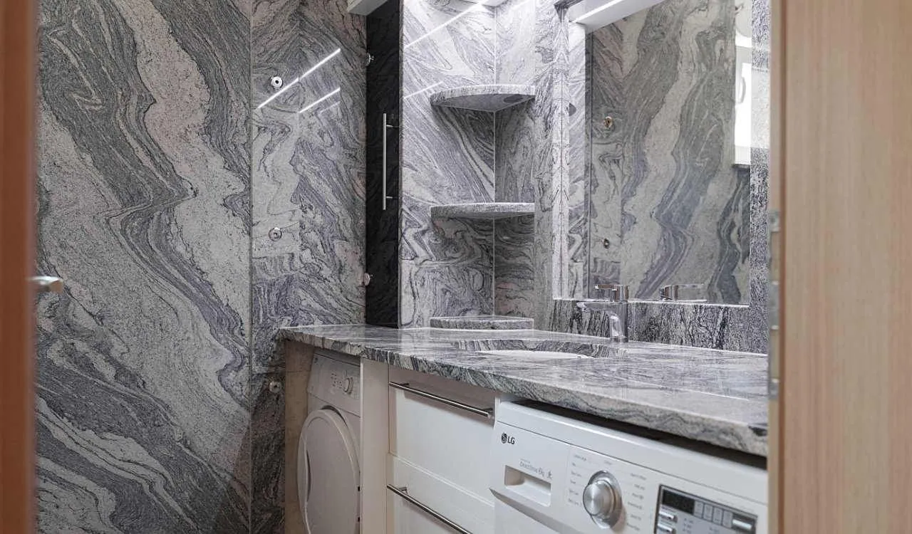 Prodaja, trosoban stan, 85m², Centar, Budva