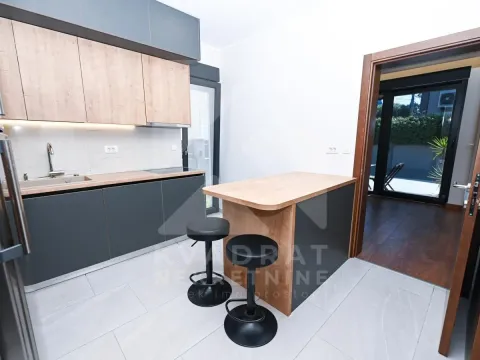 Rent, house, 170m², Dalmatinska ulica, Podgorica - image 10