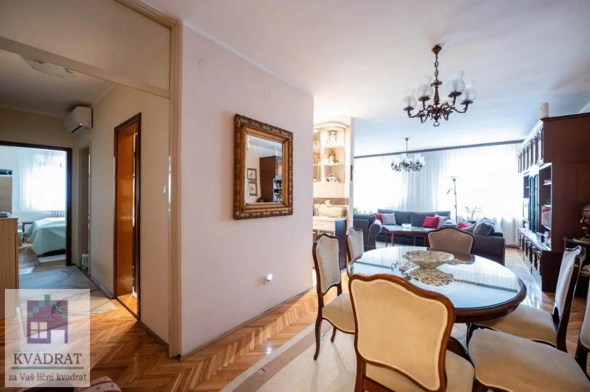 Prodaja, trosoban stan, 94m², Novi Sad, Srbija