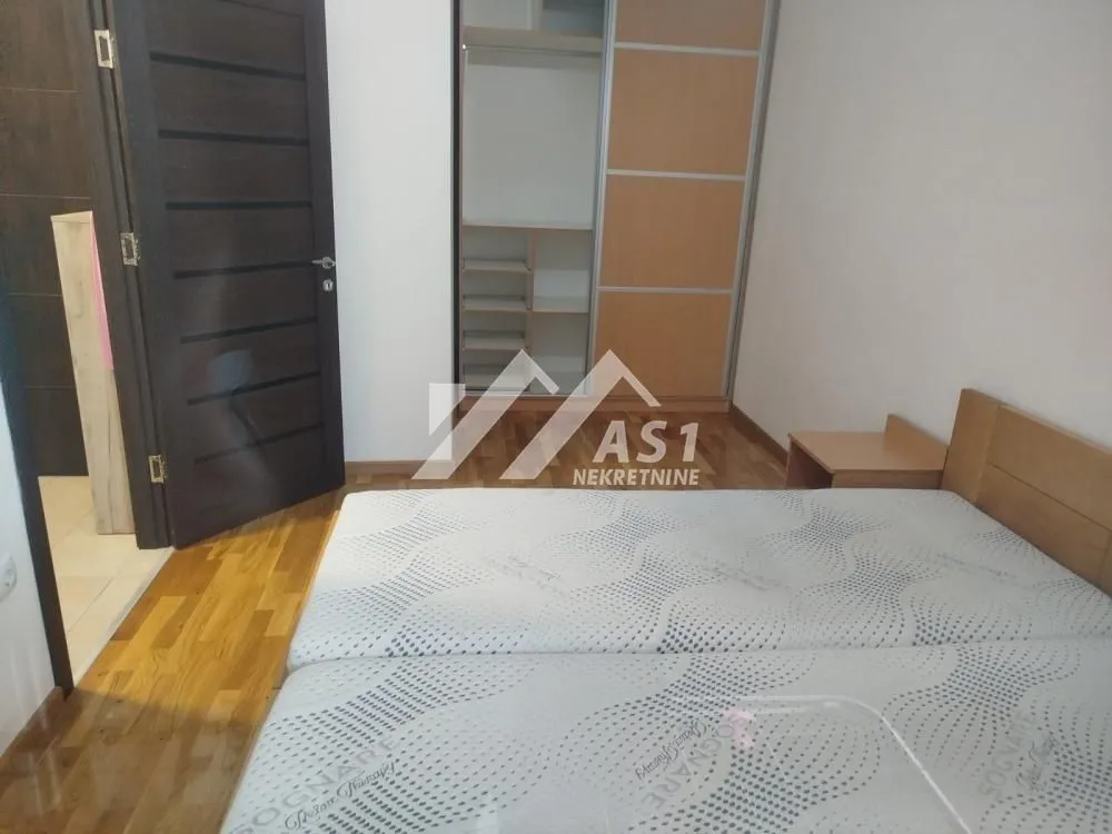 Izdavanje, dvosoban stan, 51m², Stari Majur, Petrovaradin