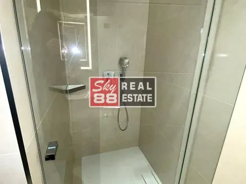 Izdavanje, četvorosoban stan, 175m², Savski Venac, Beograd - image 12