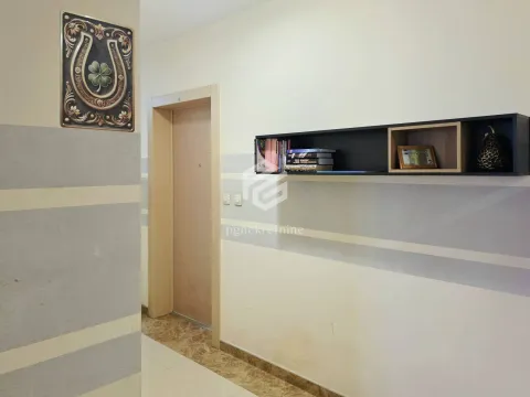 Sale, one bedroom apartment, 47m², City Kvart, Podgorica - image 12