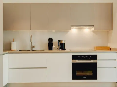 Sale, one bedroom apartment, 82m², Đenovići, Herceg Novi - image 4