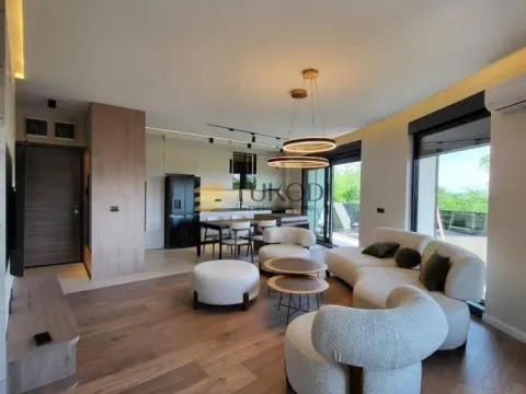 Izdavanje, trosoban stan, 82m², Olimp, Zvezdara Sve Podlokacije - image 15