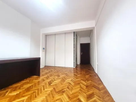 Rent, office space, 36m², Centar, Podgorica - image 4