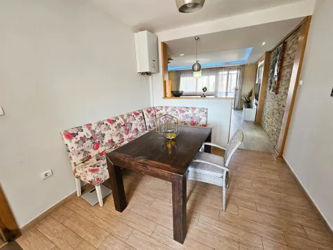 Rent, three bedroom apartment, 155m², Zabjelo, Podgorica - image 12