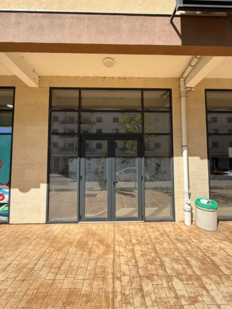 Izdavanje, poslovni prostor, 36m², New City, Podgorica