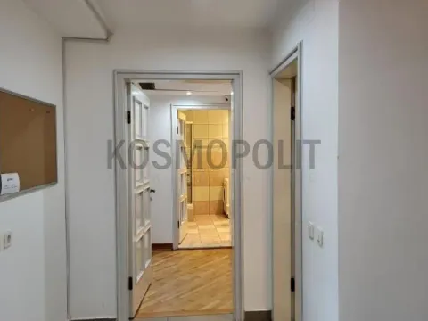 Izdavanje, stan, 221m², Kalenić Pijaca, Vračar Sve Podlokacije - image 17