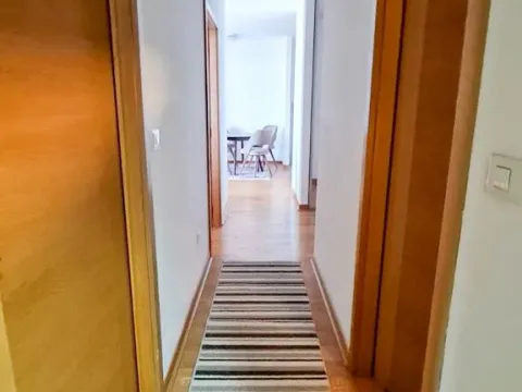 Rent, two bedroom apartment, 68m², City Kvart, Podgorica - image 7