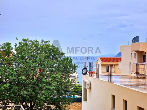 Sale, two bedroom apartment, 53m², Dobra Voda, Budva - image 10