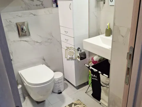 Izdavanje, jednosoban stan, 48m², Stara Varoš, Podgorica - image 9