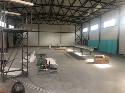 Rent, office space, 640m², Borča 1, Borča Sve Podlokacije - image 3