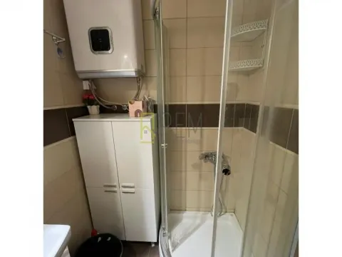 Izdavanje, jednosoban stan, 50m², Centar, Podgorica - image 6