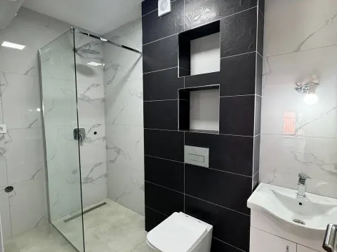 Sale, one bedroom apartment, 60m², Lazi, Budva - image 8