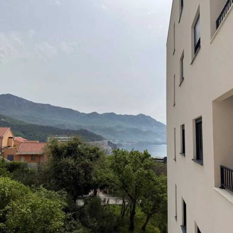 Sale, one bedroom apartment, 42m², Bečići, Budva
