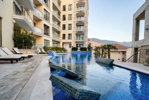 Stan-na-dan, trosoban stan, 79m², Bečići, Budva - image 3