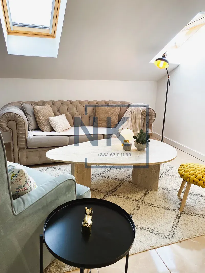 Izdavanje, dvosoban stan, 75m², Centar, Podgorica