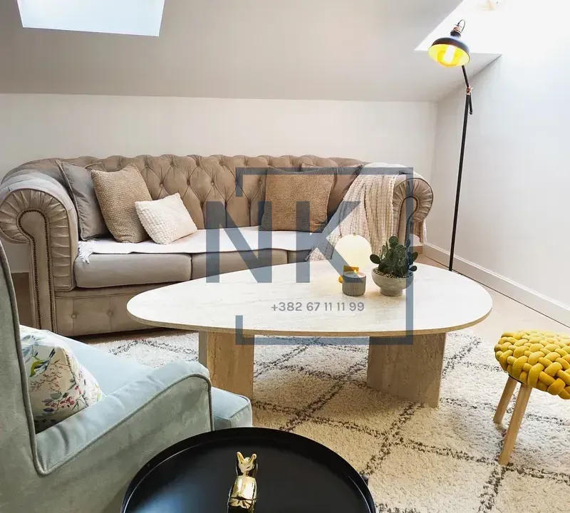 Izdavanje, dvosoban stan, 75m², Centar, Podgorica