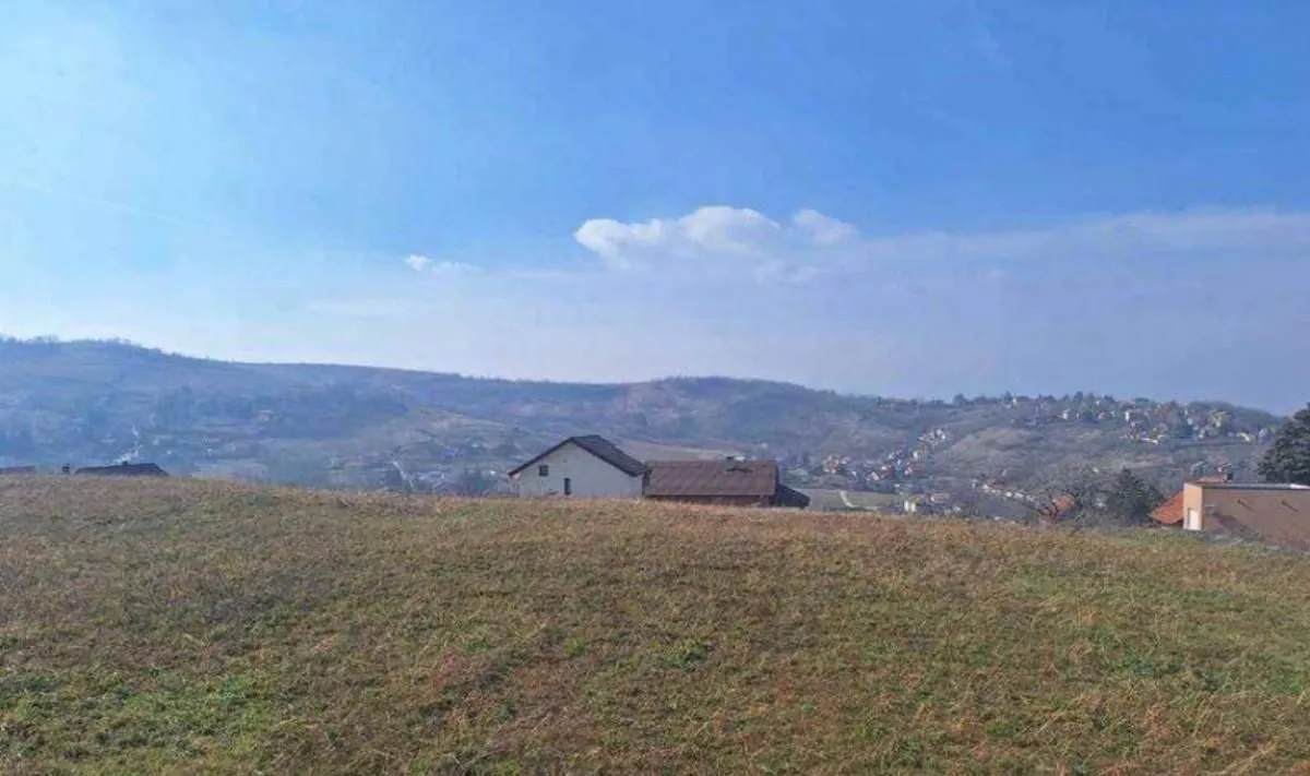 Prodaja, plac, 1100m², Beočin, Srbija