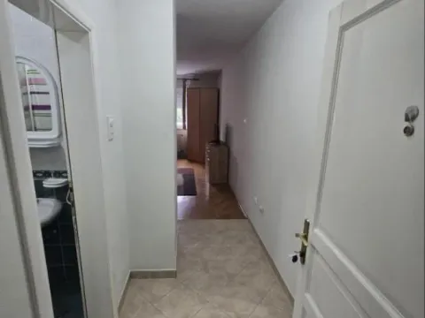 Izdavanje, garsonjera, 25m², Grbavica, Novi Sad Sve Podlokacije - image 13