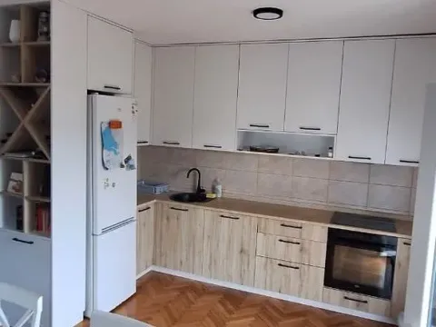 Izdavanje, dvosoban stan, 80m², Tripovići, Tivat - image 4