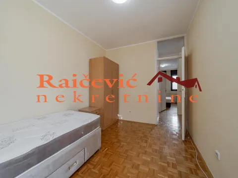 Rent, four bedroom apartment, 104m², Kalenić Pijaca, Vračar Sve Podlokacije - image 16