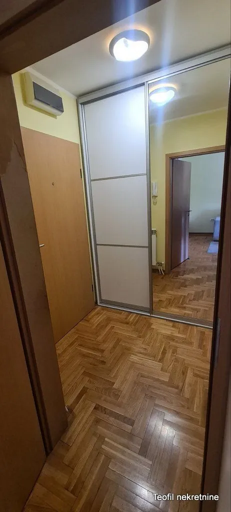 Izdavanje, jednosoban stan, 40m², Žarkovo, Beograd